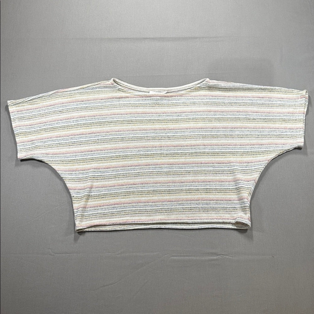 Sadie & Sage Made in USA Knit Short Sleeve Shirt - Small